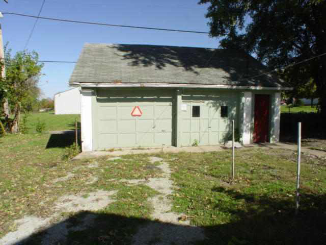 812 Spring Street New Castle, IN 47362 - Photo 3 of 3 Gallery Image 3