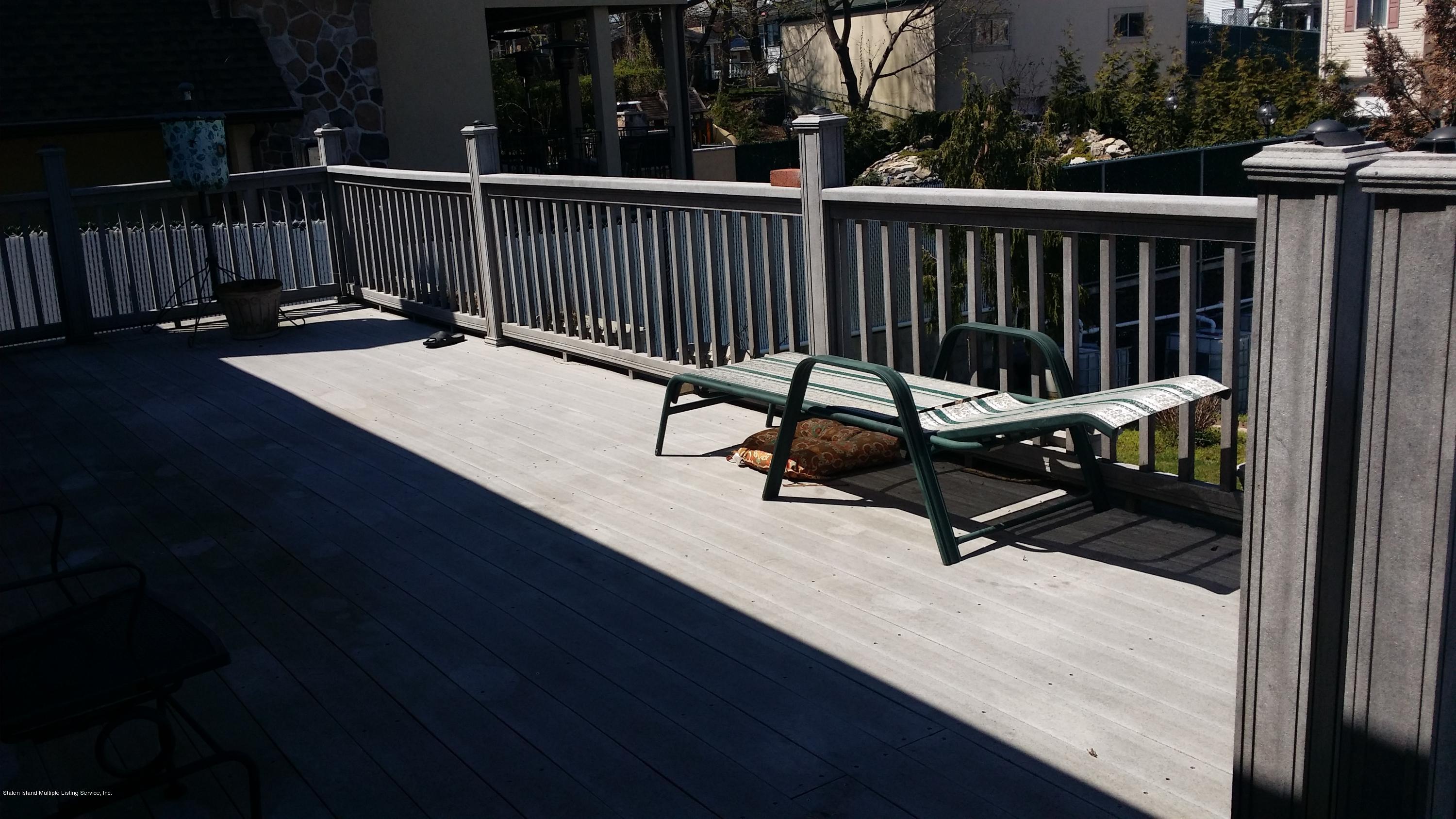 29 Grace Road Staten Island, NY 10306 - Photo 3 of 8 LARGE DECK