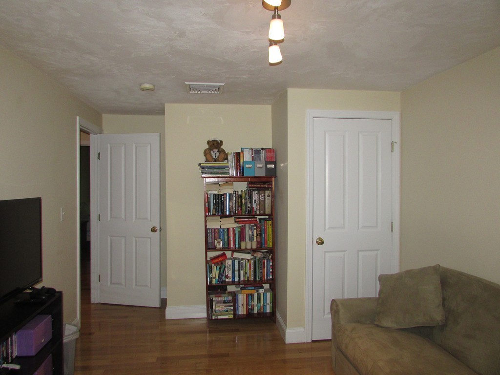 34 A Pine Hill Road Worcester, MA 01604 - Photo 18 of 30 Gallery Image 18