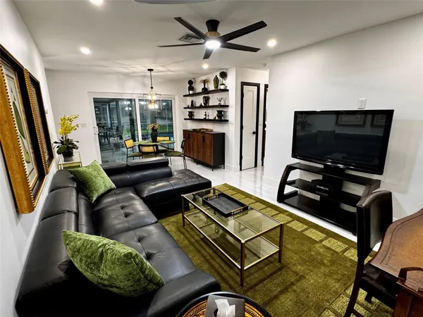 $4,500 | 4101 Northwest 10th Street, Coconut Creek, FL 33066