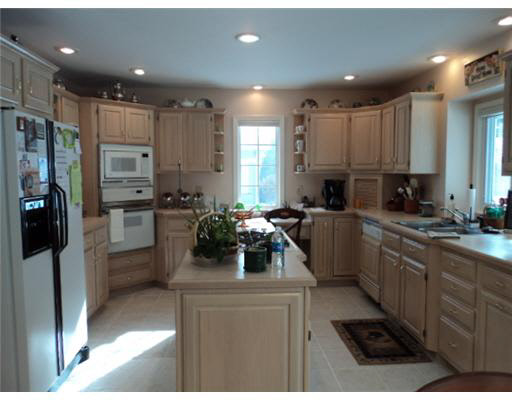 51921 Rockingham Drive Granger, IN 46530 - Photo 6 of 12 Gallery Image 6