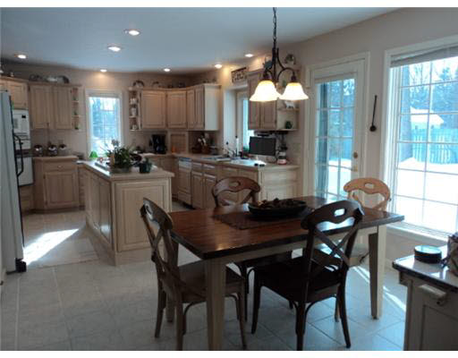 51921 Rockingham Drive Granger, IN 46530 - Photo 7 of 12 Gallery Image 7