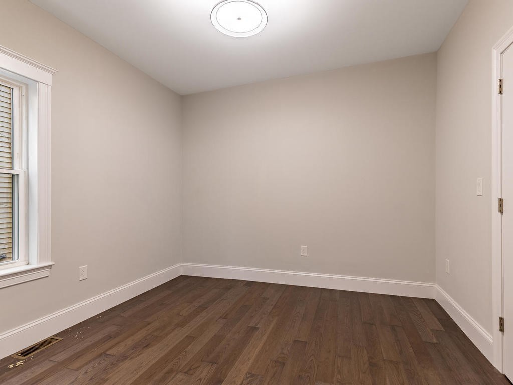 233 Willow Avenue, Unit 1 Somerville, MA 02144 - Photo 18 of 29