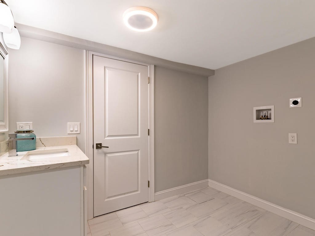 233 Willow Avenue, Unit 1 Somerville, MA 02144 - Photo 27 of 29