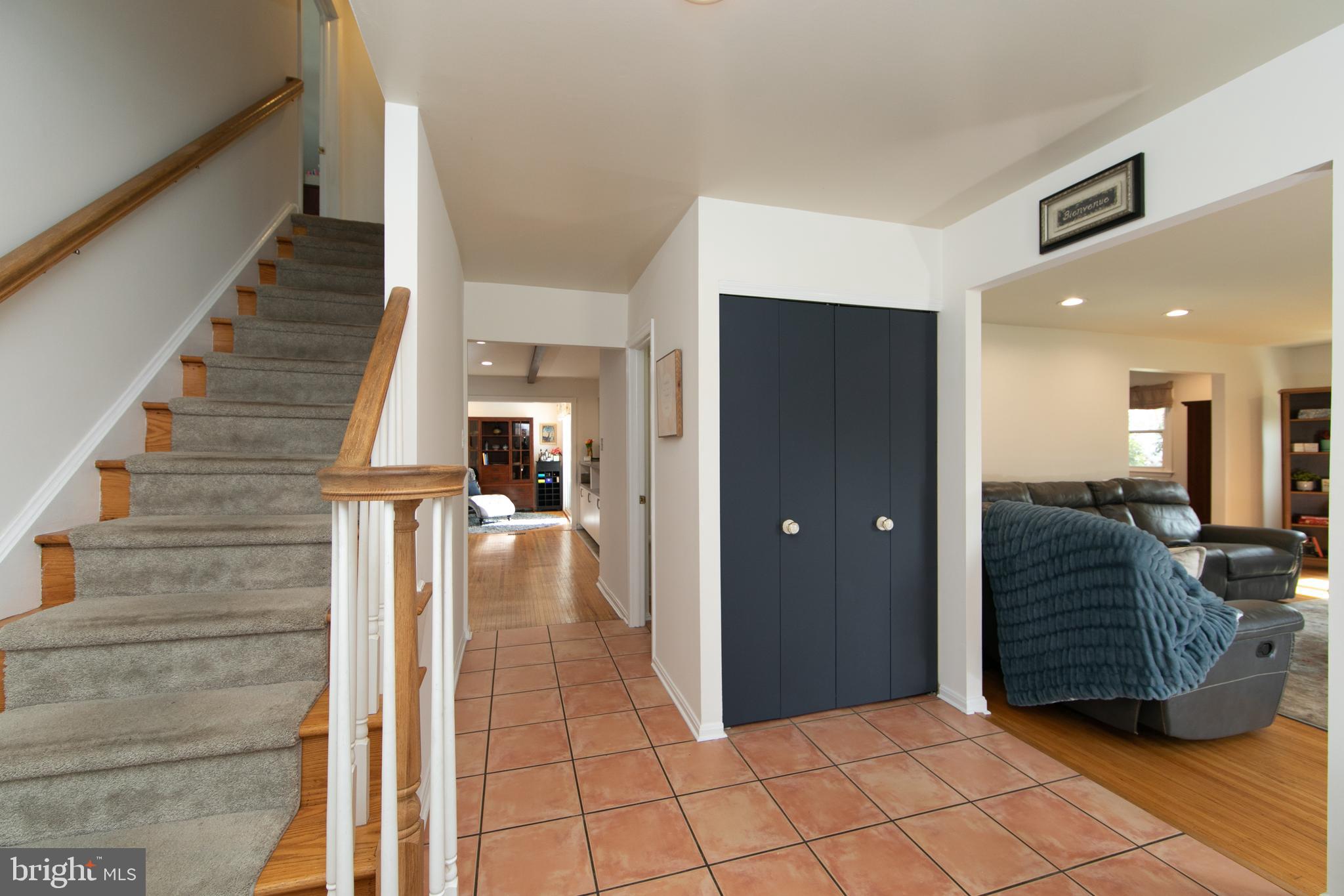 701 West Rolling Road Springfield, PA 19064 - Photo 11 of 68 Entrance foyer with closet & convenient half bath