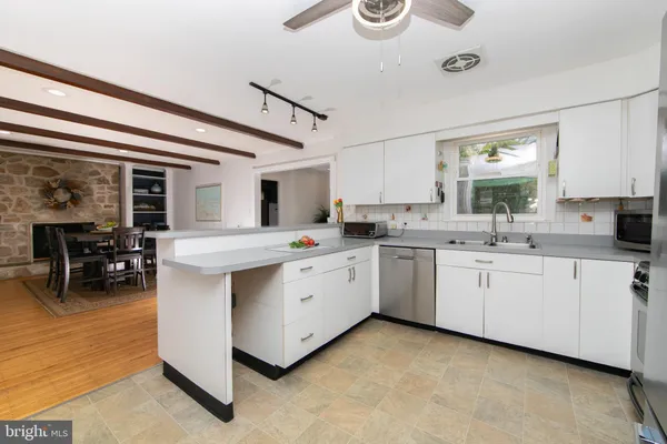 $624,900 | 701 West Rolling Road, Springfield, PA 19064