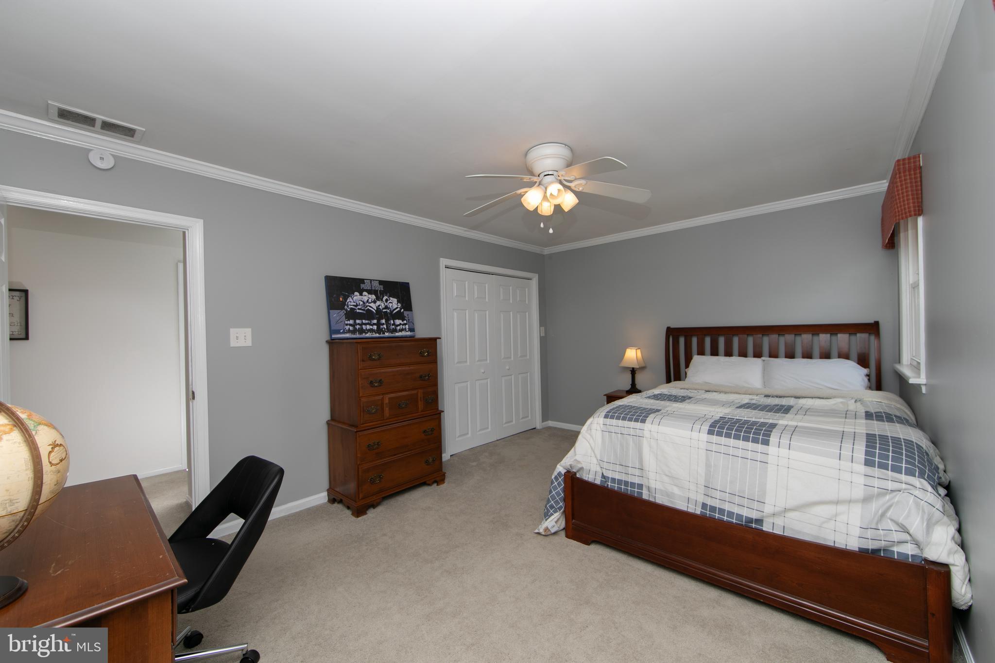 701 West Rolling Road Springfield, PA 19064 - Photo 43 of 68 BR3 with 2 double closets