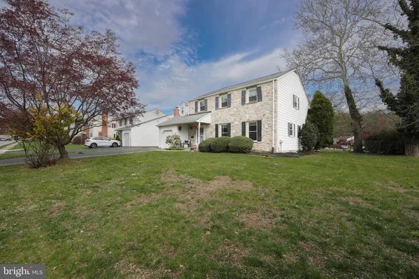 $624,900 | 701 West Rolling Road, Springfield, PA 19064