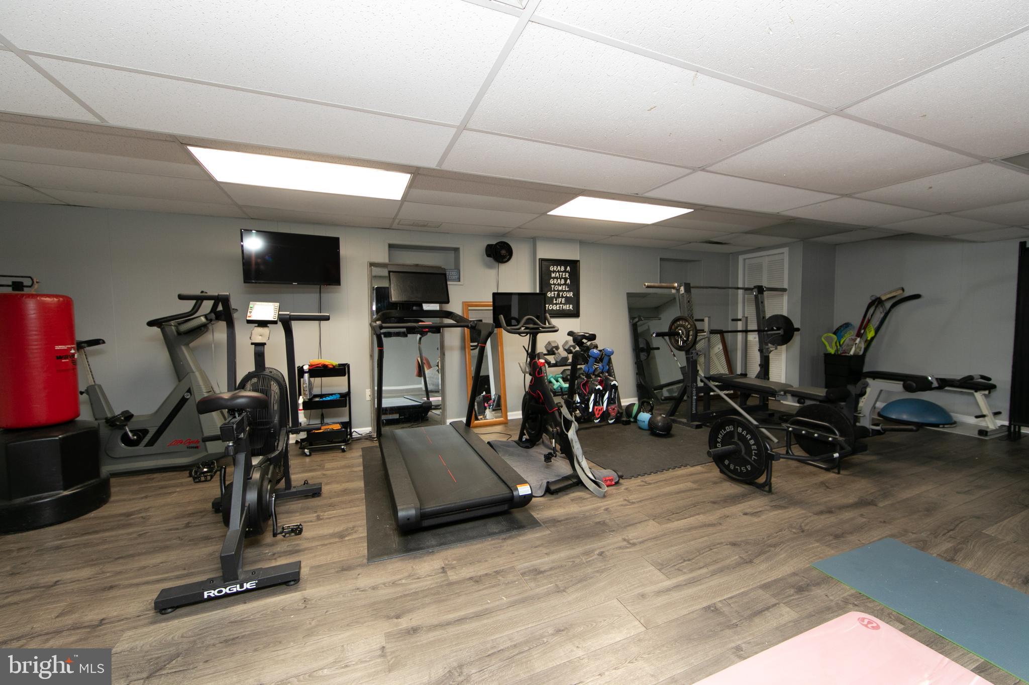 701 West Rolling Road Springfield, PA 19064 - Photo 53 of 68 Large finished basement