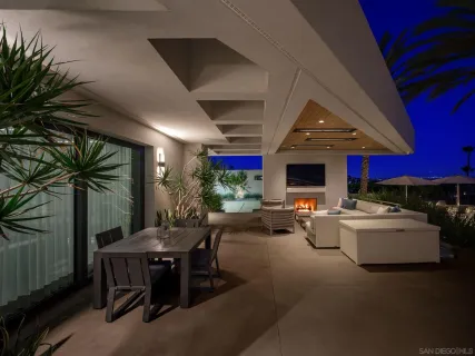 $30,000,000 | 5416 Candlelight Drive, La Jolla, CA 92037