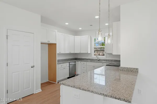 $329,500 | 308 South Vann Street, Burgaw, NC 28425