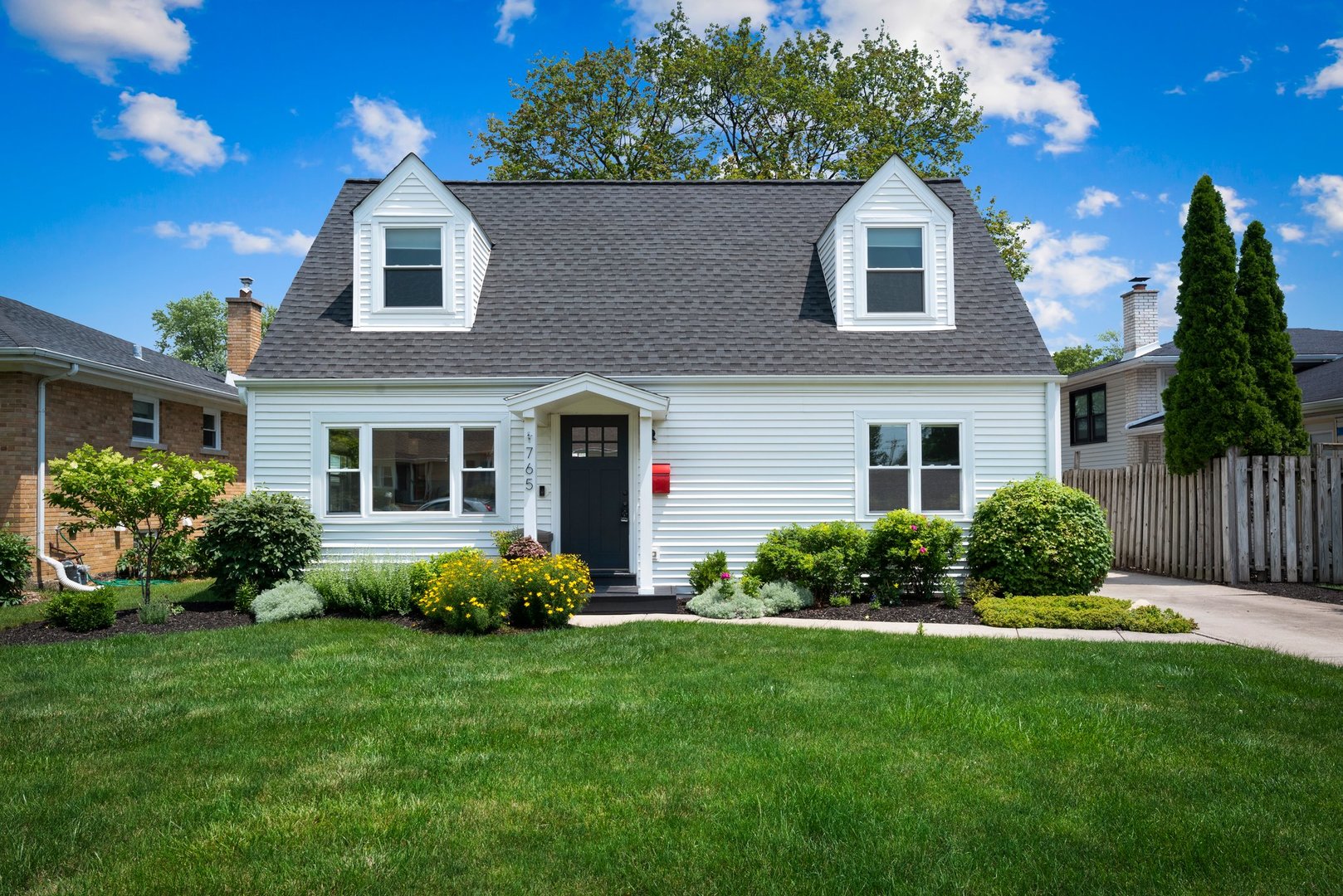 765 Spring Road Elmhurst, IL 60126 - Photo 1 of 17