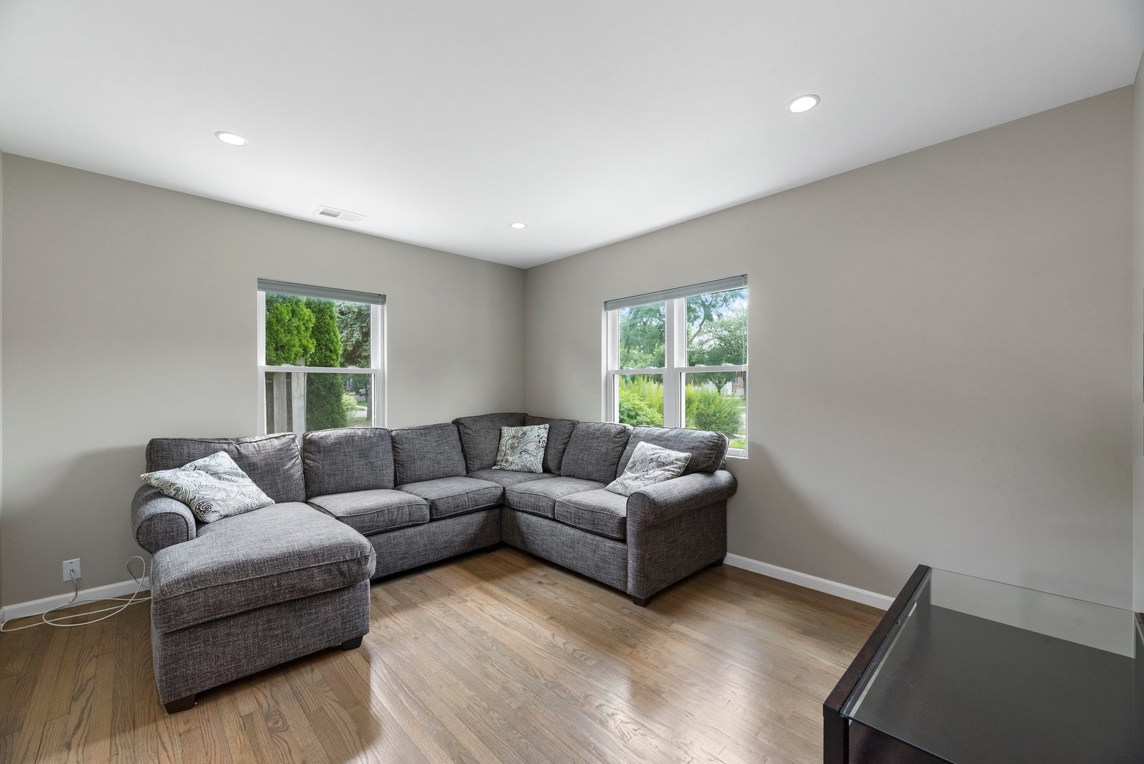 765 Spring Road Elmhurst, IL 60126 - Photo 8 of 17