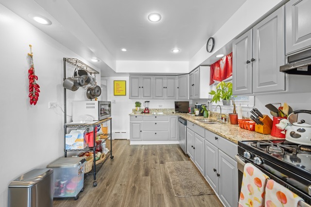 2540 North Ridgeway Avenue Chicago, IL 60647 - Photo 11 of 31 Gallery Image 11