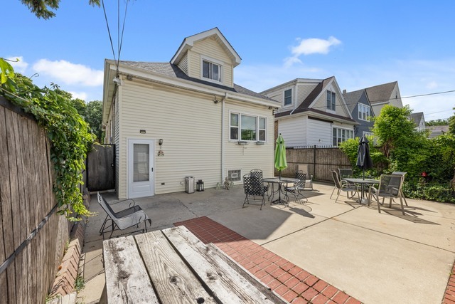 2540 North Ridgeway Avenue Chicago, IL 60647 - Photo 29 of 31 Gallery Image 29