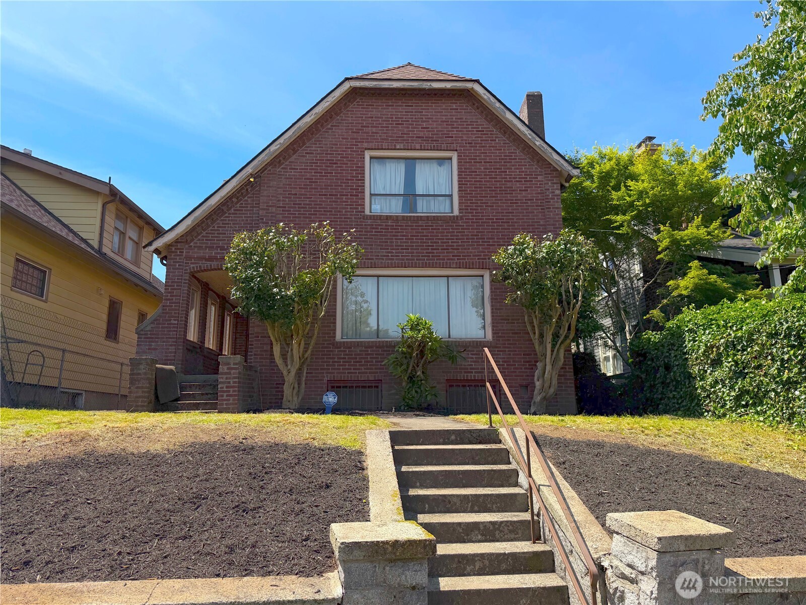 3045 19th Avenue South Seattle, WA 98144 - Photo 1 of 18