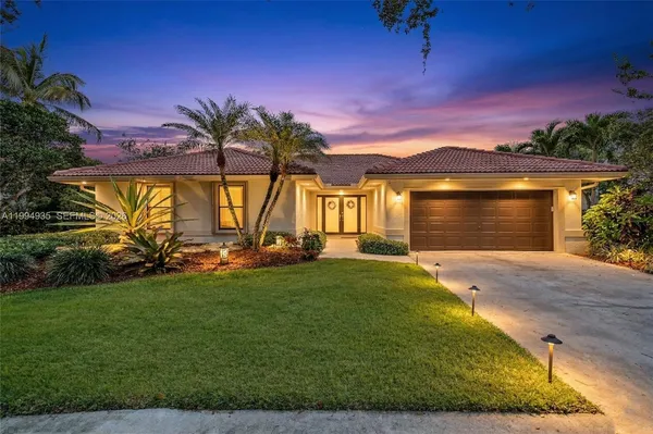$925,000 | 1601 Eastlake Way, Weston, FL 33326