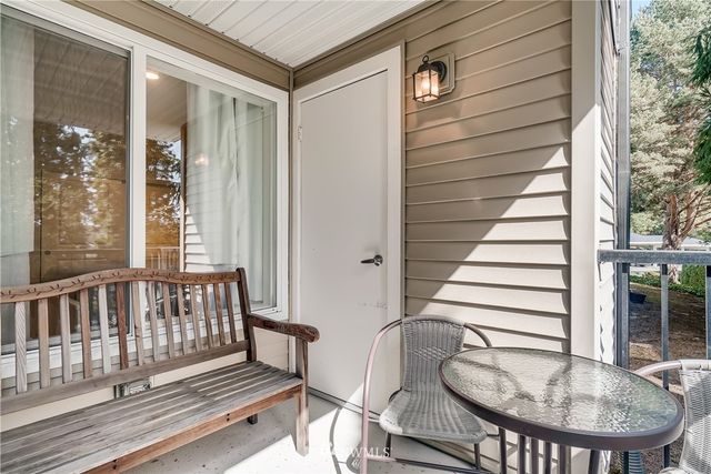 $452,000 | 11303 Northeast 128th Street, Unit B103, Kirkland, WA 98034