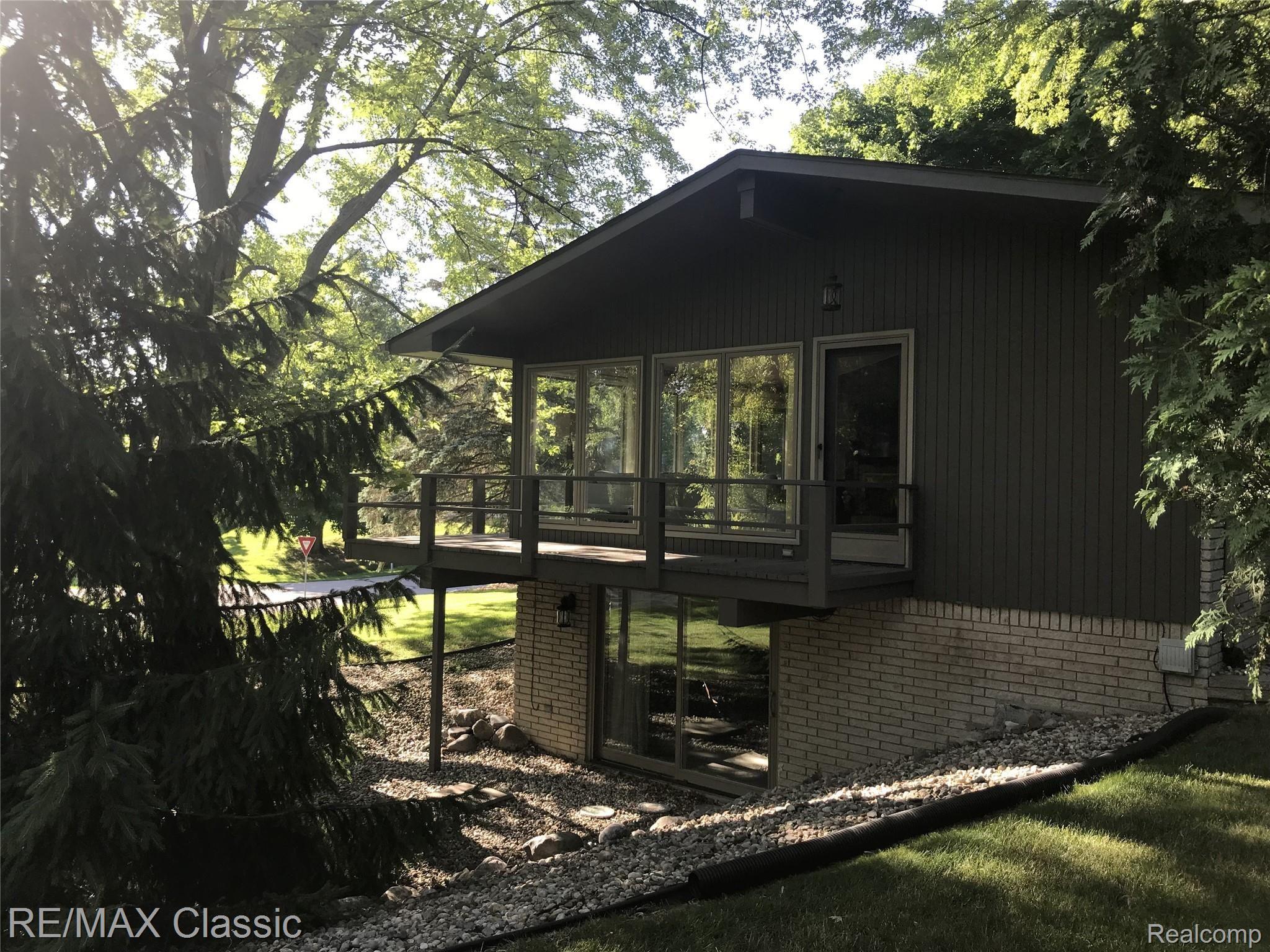 758 Ironstone Drive Rochester, MI 48309 - Photo 42 of 56 59.jpg