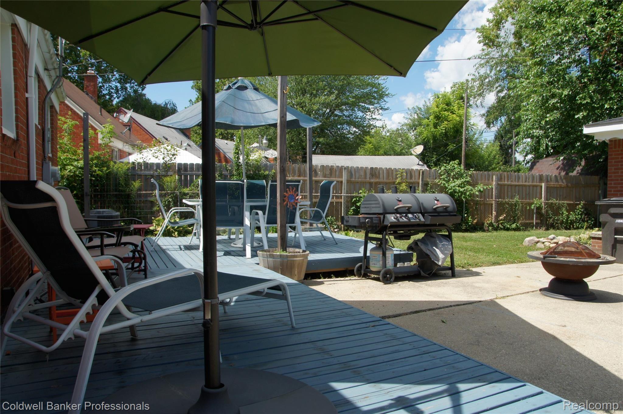 7965 Harding Street Taylor, MI 48180 - Photo 18 of 23 Back Yard entertainment.JPG