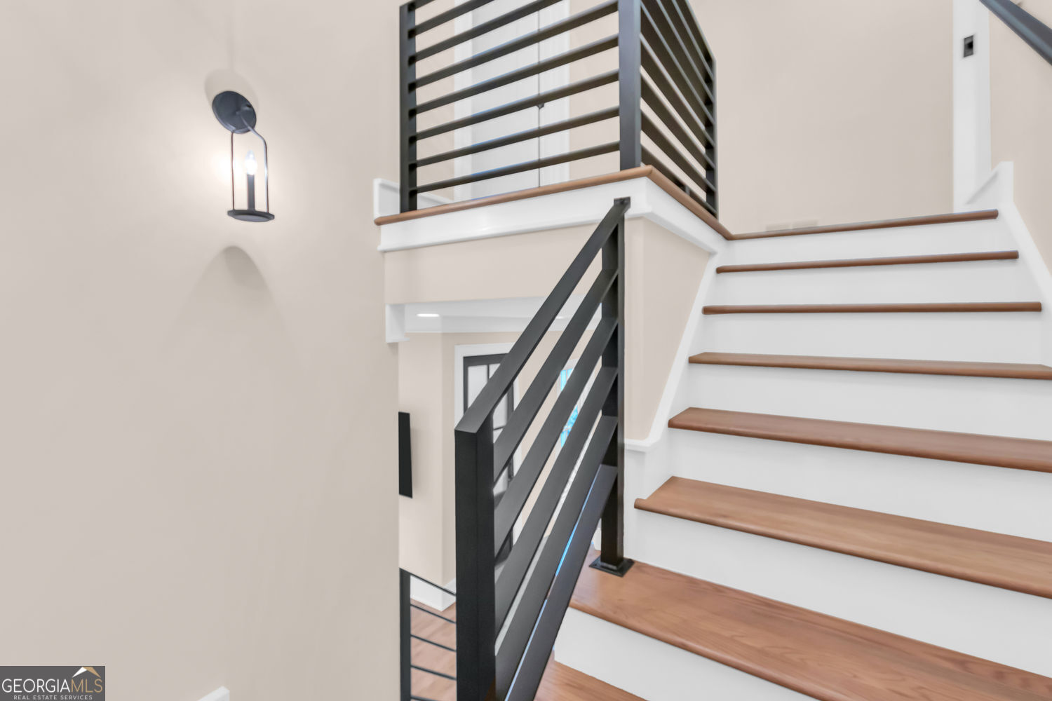 205 Flesner Court Clarkesville, GA 30523 - Photo 27 of 41 a view of entryway