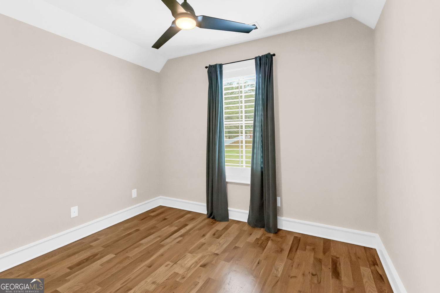 205 Flesner Court Clarkesville, GA 30523 - Photo 28 of 41 an empty room with wooden floor closet and windows