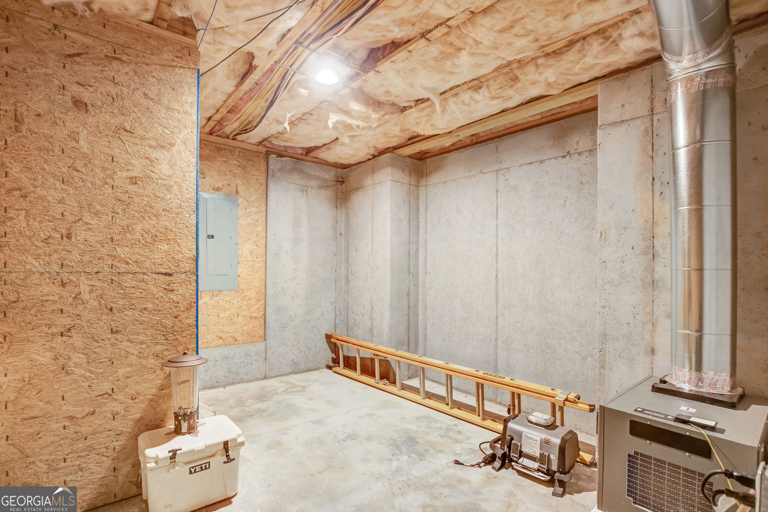 205 Flesner Court Clarkesville, GA 30523 - Photo 35 of 41 a view of a room with rack and wooden floor