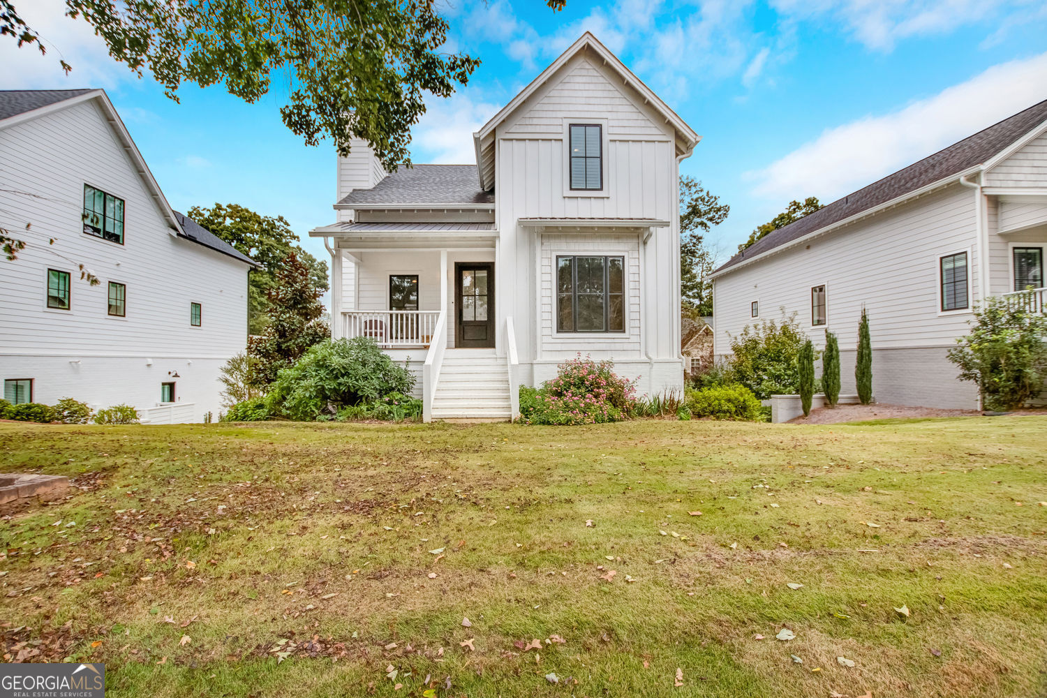 205 Flesner Court Clarkesville, GA 30523 - Photo 39 of 41 a front view of house with yard and trees around