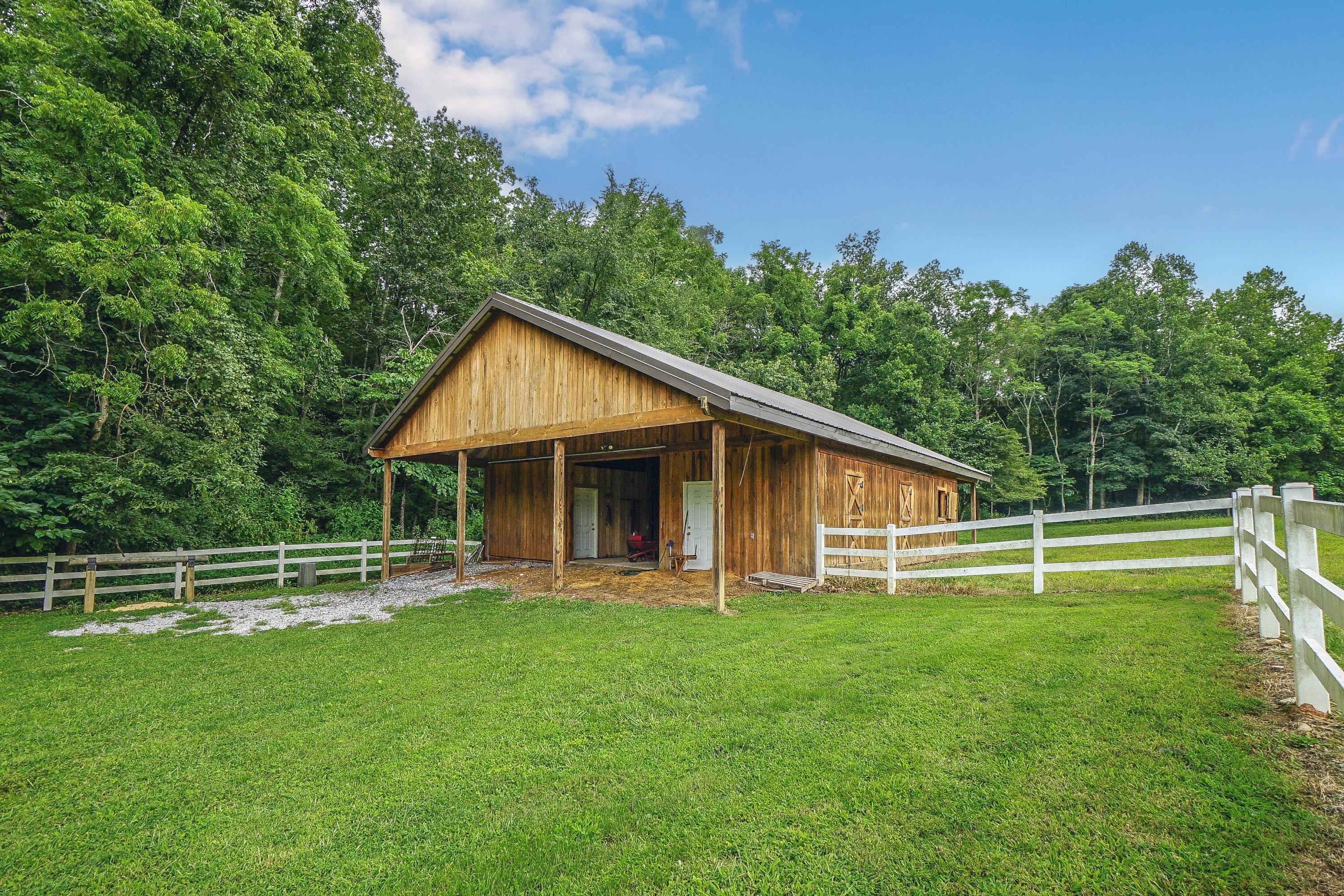 737 Rudd Hollow Road Townsend, TN 37882 - Photo 8 of 40 13DDBF39-906A-4A05-9A9C-04138484DD88
