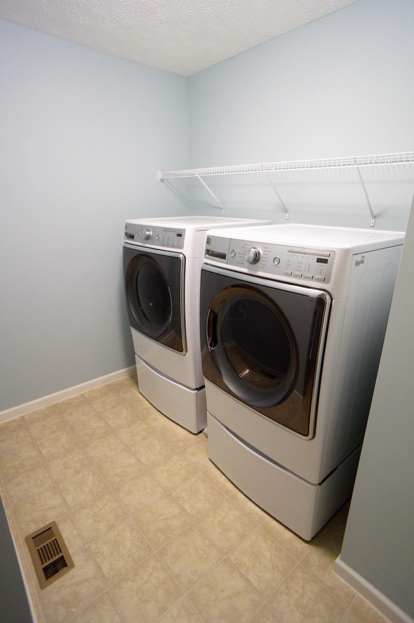 1053 Sun Ridge Street Lancaster, OH 43130 - Photo 14 of 22 Gallery Image 14