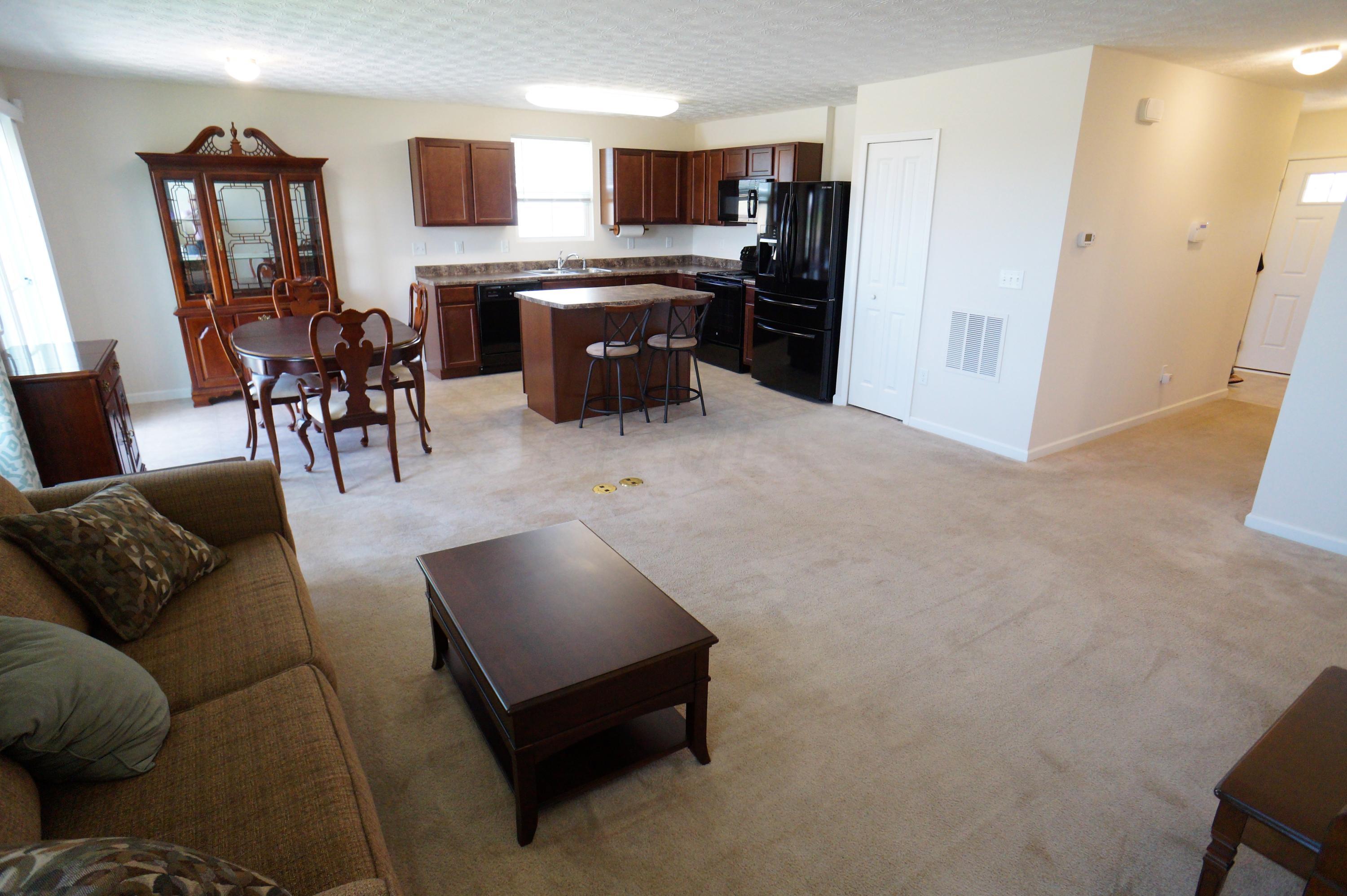 1053 Sun Ridge Street Lancaster, OH 43130 - Photo 4 of 22 Gallery Image 4