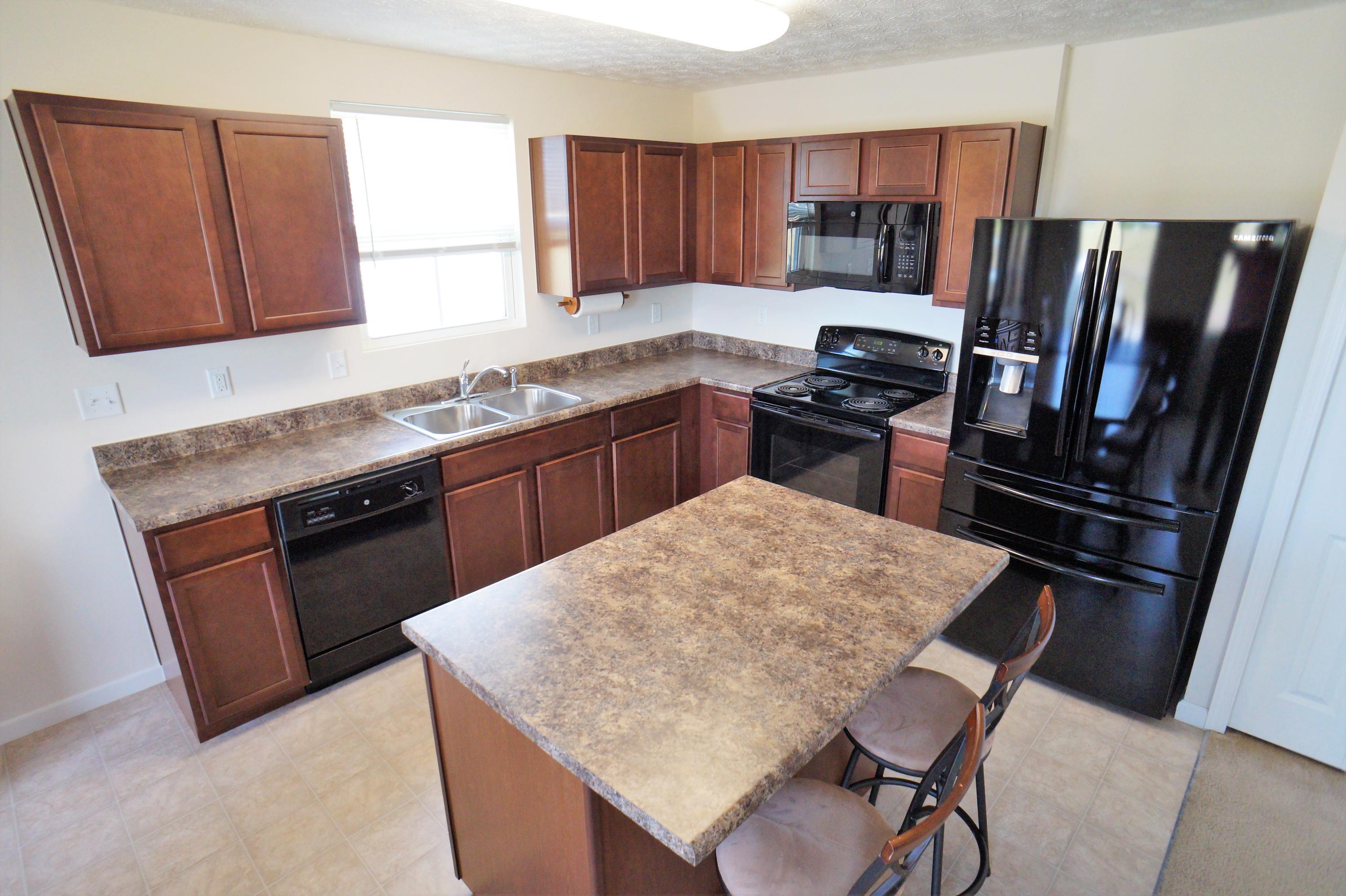 1053 Sun Ridge Street Lancaster, OH 43130 - Photo 6 of 22 Gallery Image 6