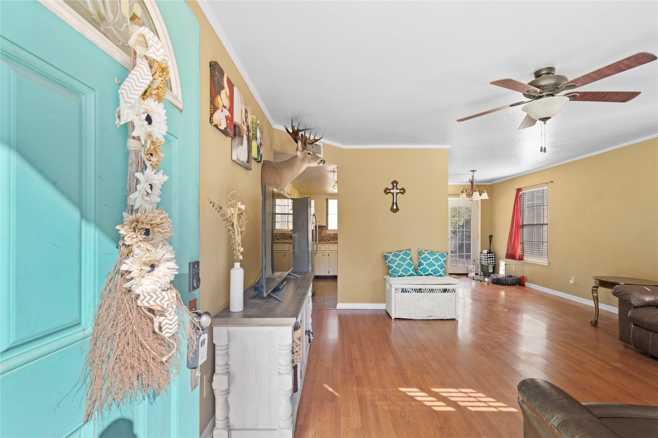 63 Lee Wood Road Huntsville, TX 77320 - Photo 3 of 21