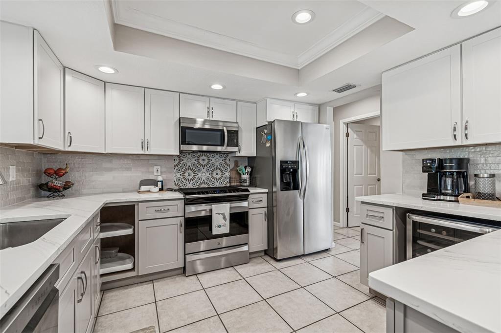 216 176th Avenue East Redington Shores, FL 33708 - Photo 16 of 60