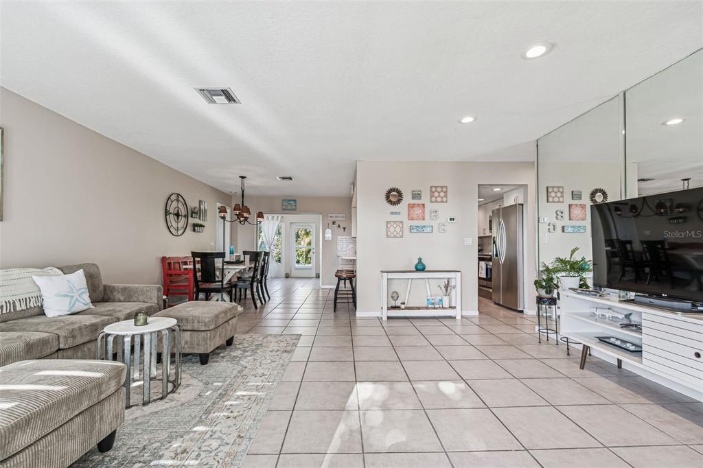 216 176th Avenue East Redington Shores, FL 33708 - Photo 5 of 60