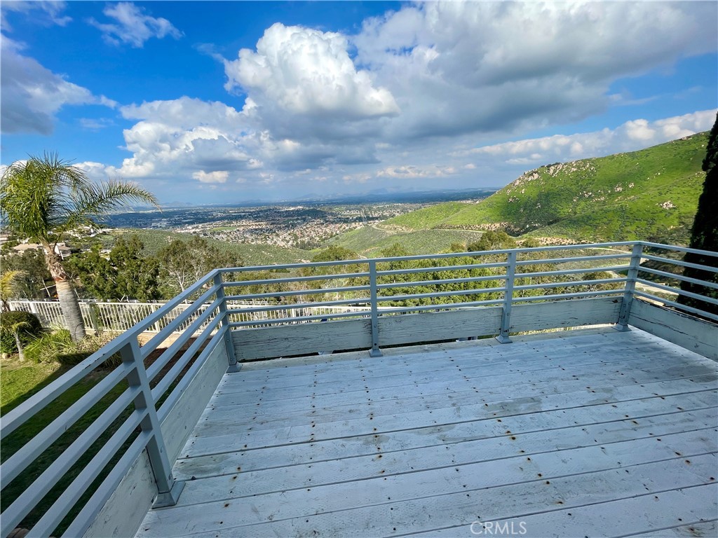 16376 Skyridge Drive Riverside, CA 92503 - Photo 16 of 19