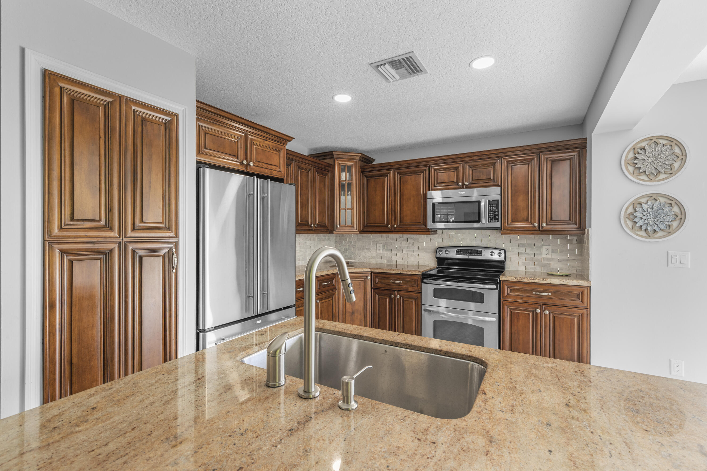 12715 Kingsway Road Wellington, FL 33414 - Photo 27 of 56 R6II1249