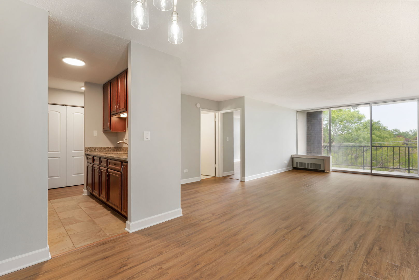 1043 South York Road, Unit 310 Bensenville, IL 60106 - Photo 2 of 16
