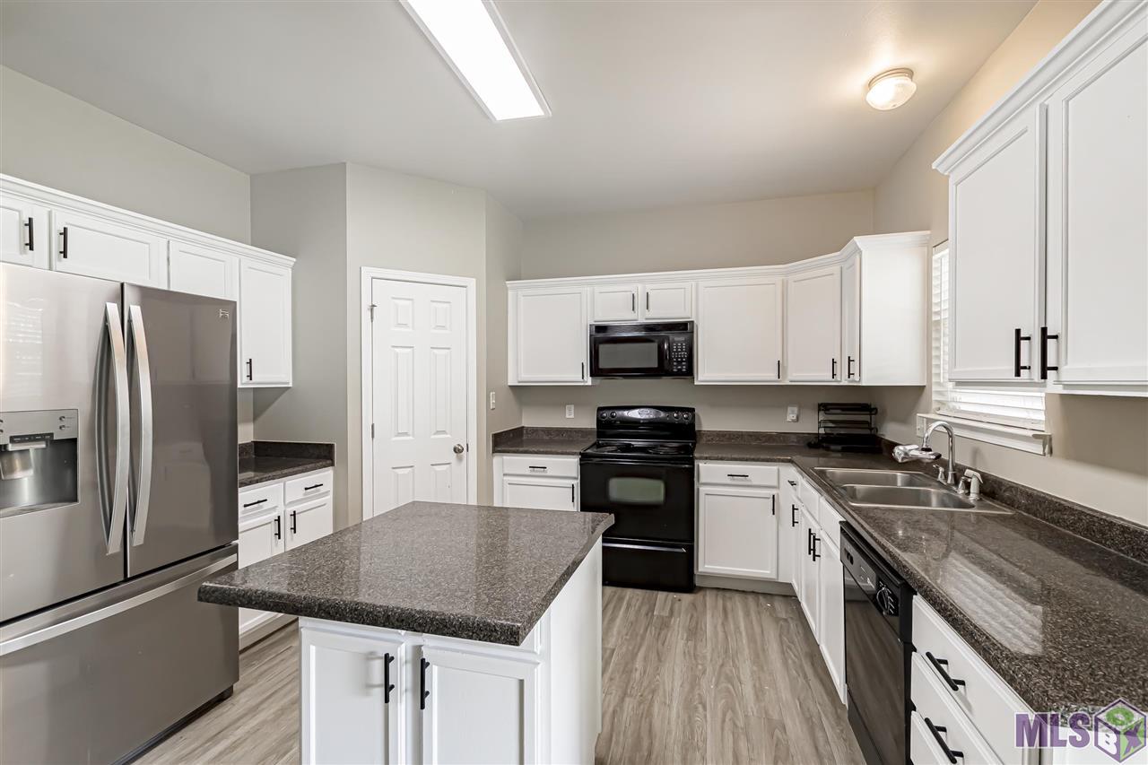 10106 Chestnut Drive Baton Rouge, LA 70809 - Photo 8 of 31 Gallery Image 8