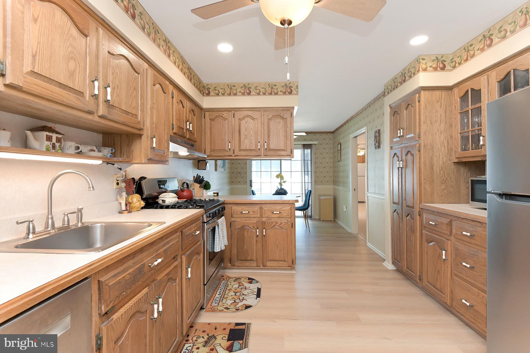 15 Wolfpack Road Hamilton, NJ 08619 - Photo 11 of 31