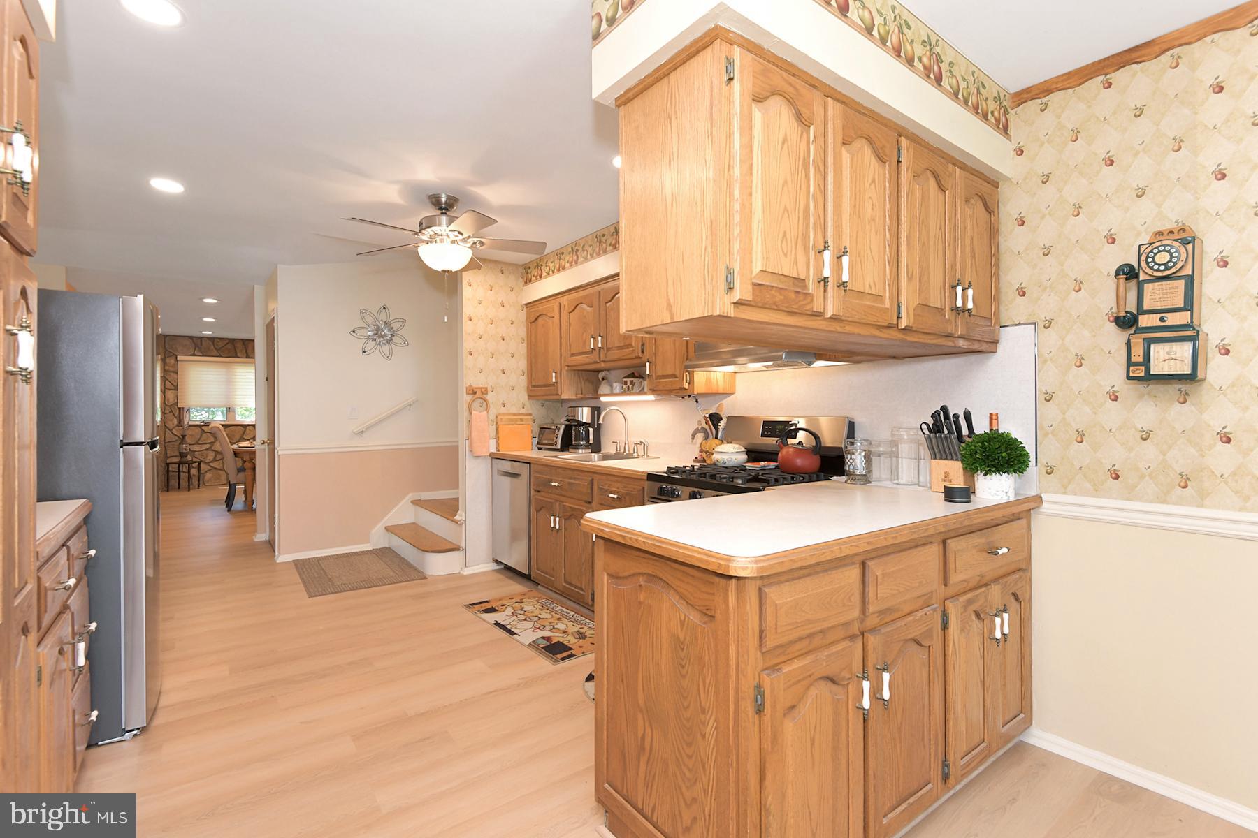 15 Wolfpack Road Hamilton, NJ 08619 - Photo 12 of 31