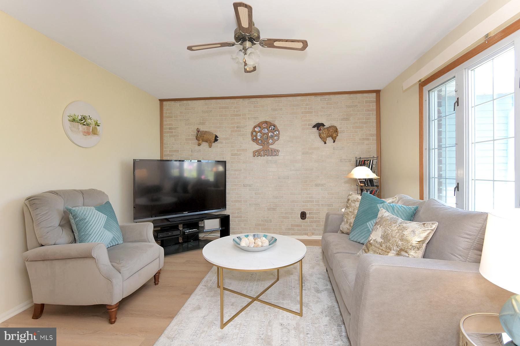 15 Wolfpack Road Hamilton, NJ 08619 - Photo 9 of 31