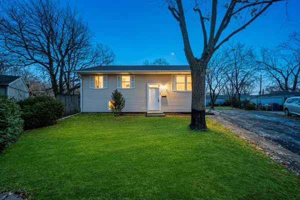 $205,000 | 1764 Ross Crescent, Sauk Village, IL 60411