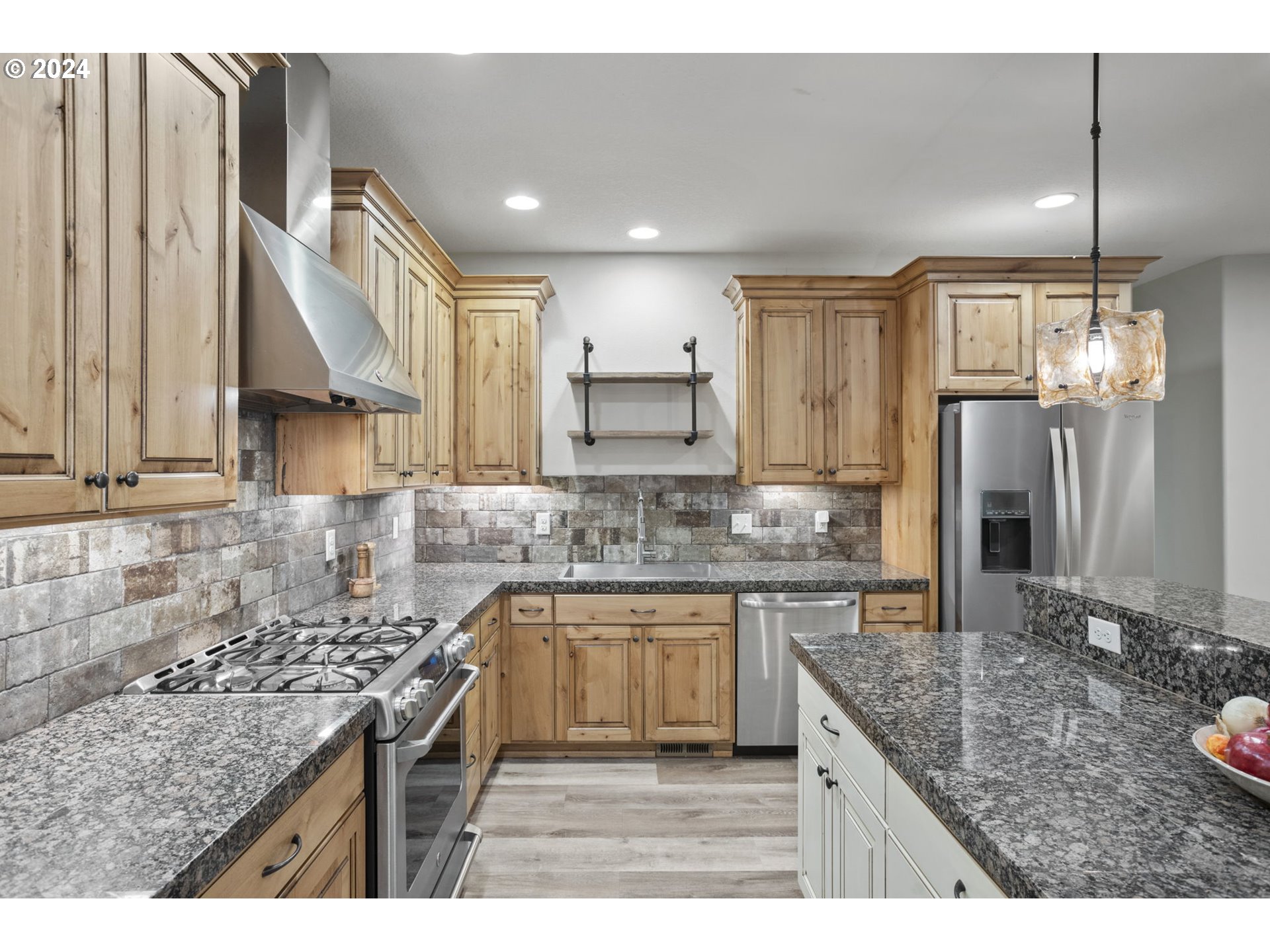 23905 Northeast Home Acres Road Newberg, OR 97132 - Photo 15 of 47 Gallery Image 15