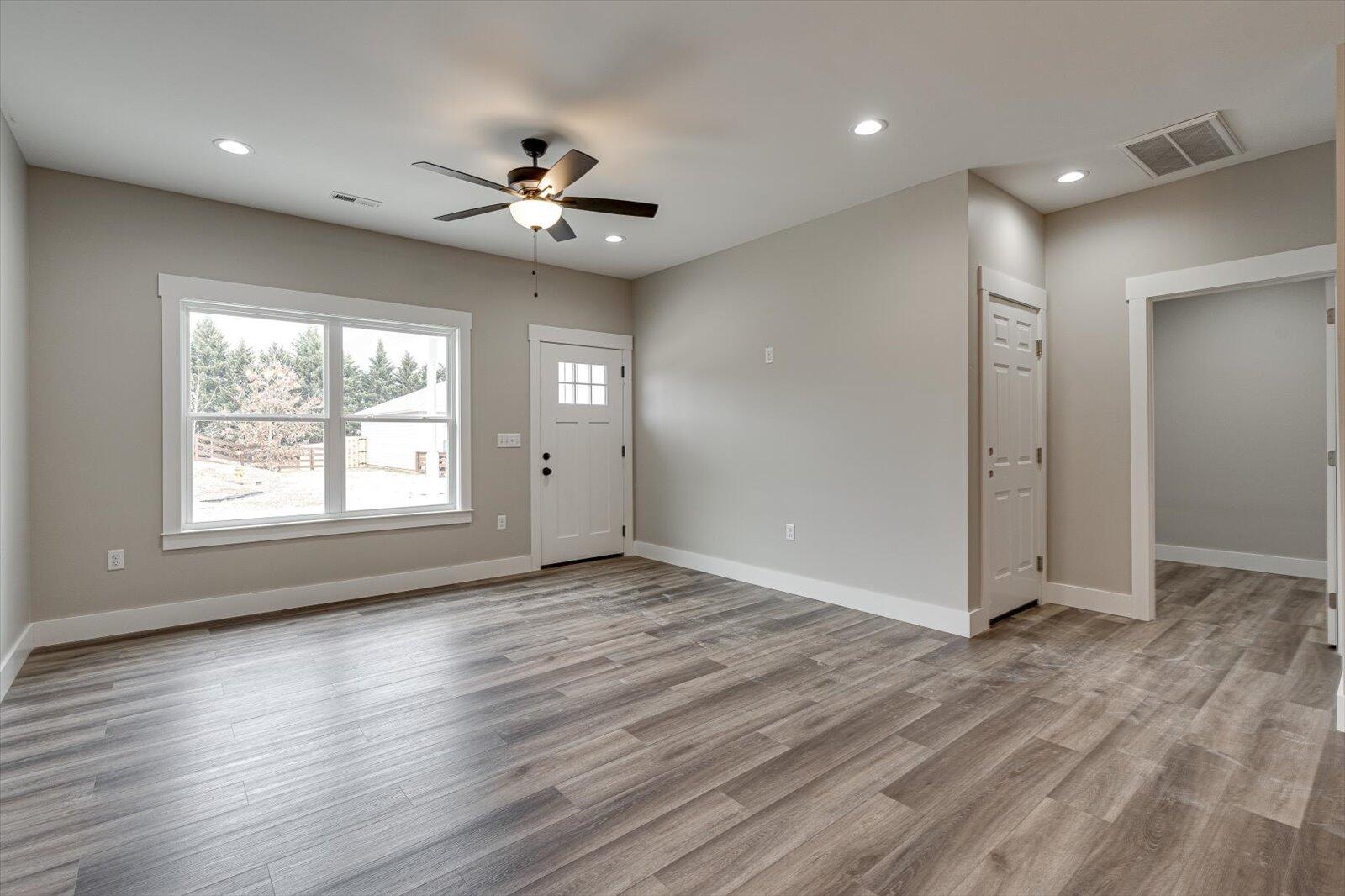 4470 Keith Street Northwest, Unit 503 Cleveland, TN 37312 - Photo 5 of 23 23-4470 Keith St NW #503-5
