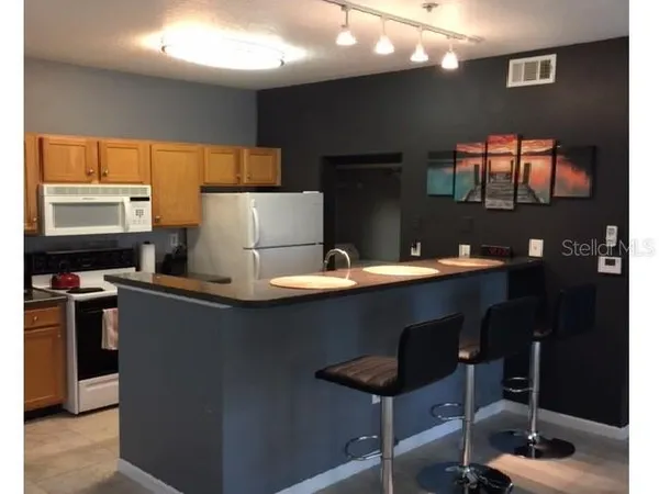 $1,850 | 10764 70th Avenue, Unit 1102, Seminole, FL 33772