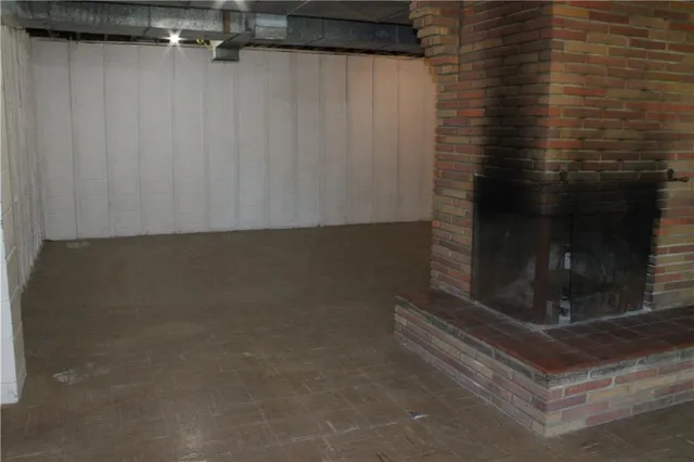 $320,000 | 1020 Francis Street, Lexington, MO 64067