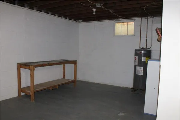 $310,000 | 1020 Francis Street, Lexington, MO 64067