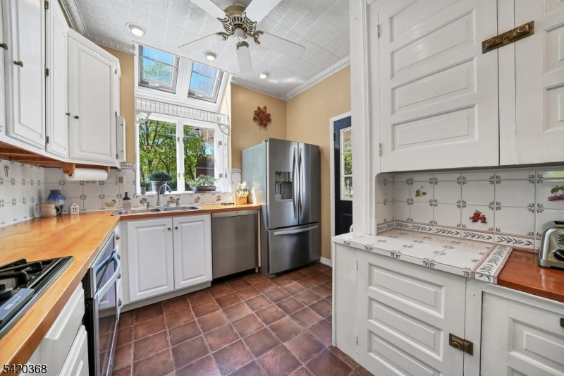 45 Main Street Califon, NJ 07830 - Photo 18 of 41