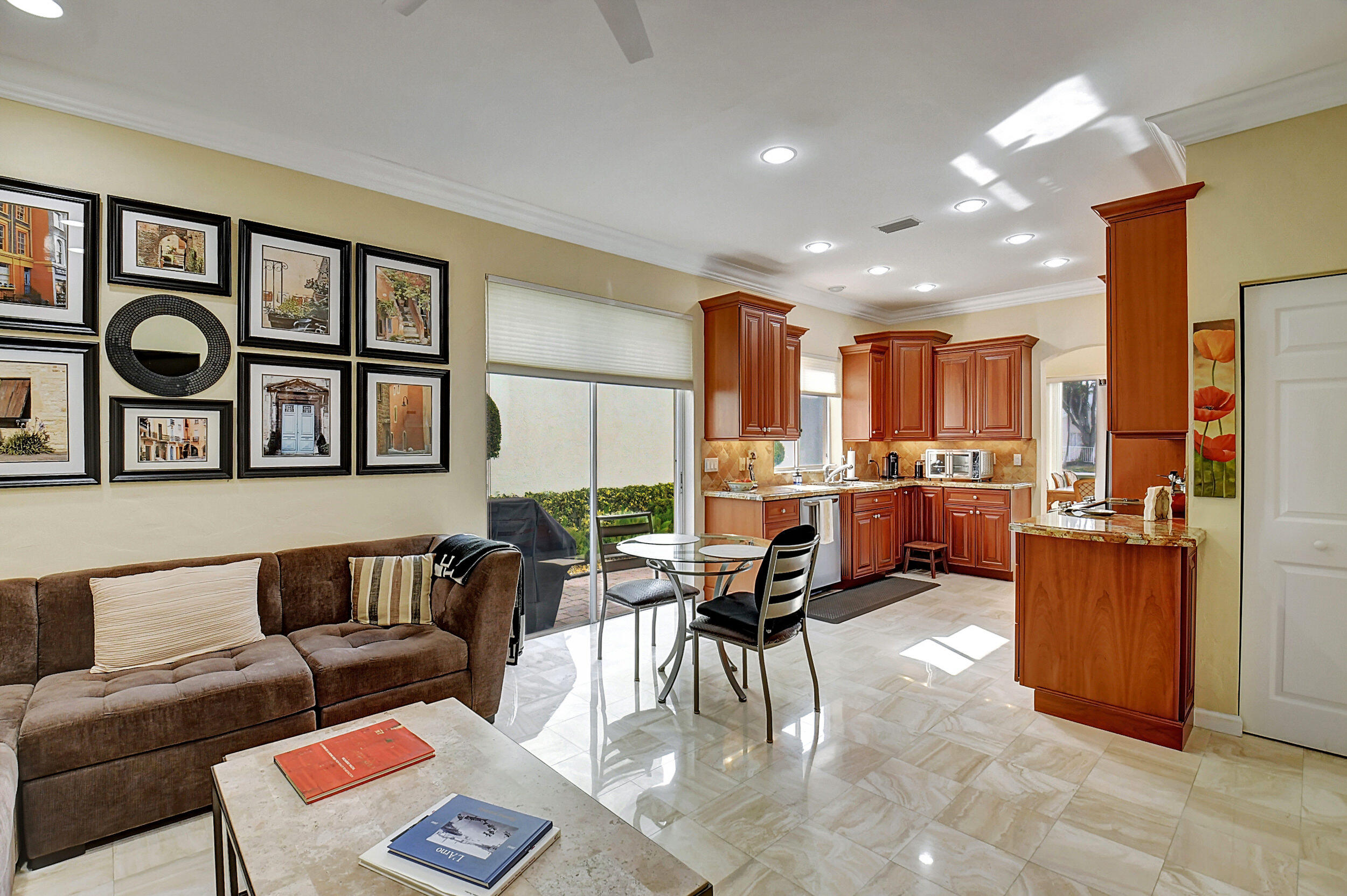 23371 Feather Palm Court Boca Raton, FL 33433 - Photo 13 of 91 DSC_5402